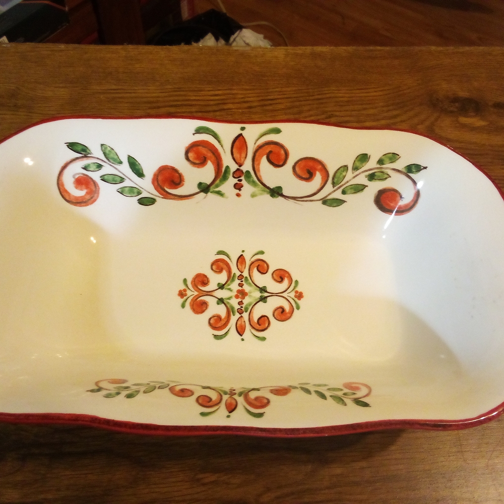Decorative Ceramic Serving Dish with Floral Design